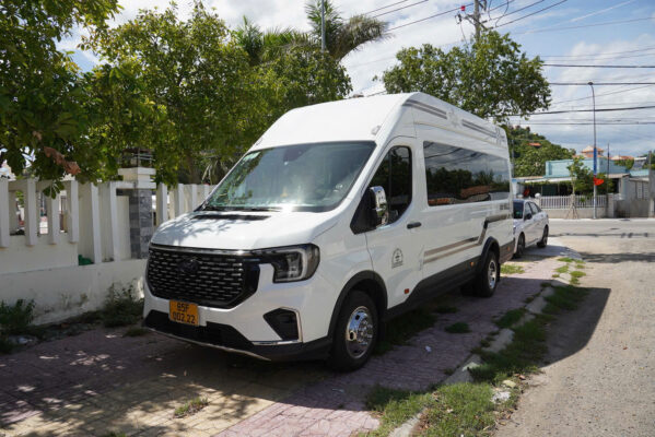 Dịch vụ cho thuê xe 16 18 chỗ Phan Rang - Ninh Chữ - Vĩnh Hy giá tốt nhất!